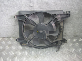 вентилятор радиатора Hyundai Elantra XD [рестайлинг] 2003, 1.6 л., бензин, МКПП, хетчбэк 5 дв., 977862D000