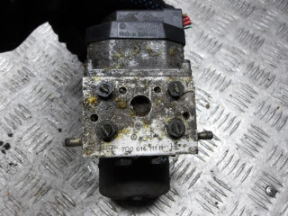 блок ABS Volkswagen Transporter T4 2001, 2.5 л., дизель, МКПП, микроавтобус, 7D0614111B