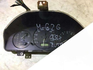 щиток приборов (приборная панель) Mazda 626 GF 1998, G15DB