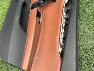 обшивка двери задняя правая Maserati Quattroporte 6 поколение [рестайлинг] 2019, 3.0 л., бензин, АКПП, чёрный, седан, задний привод, 06700600340