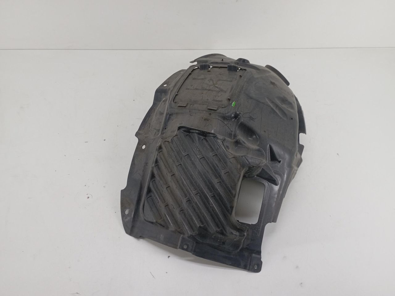 защита арок передняя правая (подкрылок) BMW 4 серия F32/F33 2015, 2.0 л., бензин, АКПП, 51717260730, 7260730 - фото №1