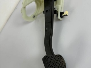 педаль тормоза BMW 4 серия F32/F33 [рестайлинг] 2019, 2.0 л., B47 D20 A, дизель, АКПП, синий, лифтбэк, полный привод, правый руль, 35006876798