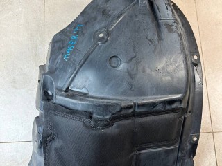 защита арок передняя правая (подкрылок) Maserati Levante 1 поколение 2017, 3.0 л., бензин, АКПП, белый, внедорожник 5 дв., полный привод, 670032467DX