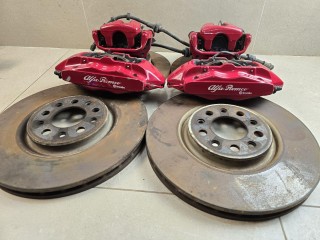 комплект тормозов Alfa Romeo 2019, 1.8 л., 940 A1.000, бензин, АКПП, черный, хетчбэк 5 дв., передний привод, 20A21302