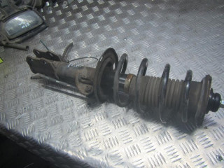 стойка передняя правая Toyota Verso-S 1 поколение P120 2012, 1.4 л., дизель, АКПП, минивэн