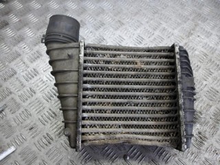 интеркулер Volkswagen Golf 3 поколение 2000, 1J0145805B