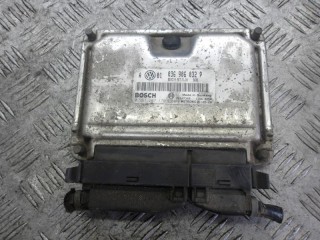 блок управления двигателем Volkswagen Golf 3 поколение 2000, 1.4 л., бензин, МКПП, универсал, 036906032P