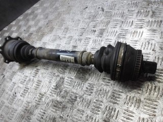 полуось передняя левая (приводной вал, ШРУС) Audi A6 C5 [рестайлинг] 2004, 3.0 л., бензин, АКПП, универсал, 4B0407271F