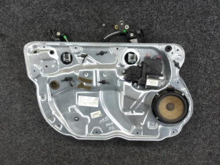 стеклоподъемник передний левый Volkswagen Polo 4 поколение 2004, 1.2 л., бензин, МКПП, хетчбэк 5 дв., 6Q2959802A