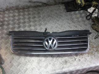 решетка радиатора Volkswagen Passat B5 [рестайлинг] 2002, 1.9 л., дизель, МКПП, универсал