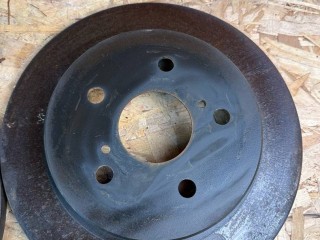 диск тормозной задний Lexus NX 1 поколение [рестайлинг] 2020, 2.5 л., гибрид, красный, полный привод, правый руль, 4243178010