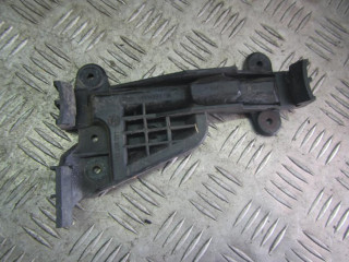 крепление бампера Audi 100 4A/C4 1994, 2.0 л., бензин, МКПП, седан, 4A0807284