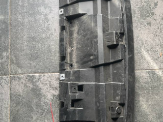 юбка бампера нижняя Land Rover Range Rover Evoque L551 2020, 2.0 л., бензин, АКПП, внедорожник 5 дв.