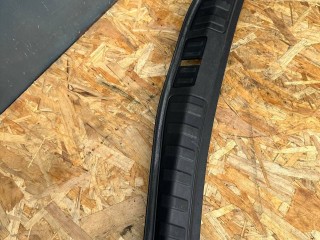 обшивка крышки багажника Alfa Romeo 2021, 2.1 л., дизель, АКПП, чёрный, внедорожник 5 дв., полный привод, 156126138