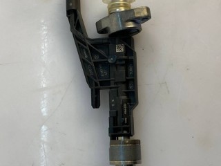 форсунка BMW X2 F39 2021, 1.5 л., B38 B15 A, бензин, АКПП, 13538656548, 261500437