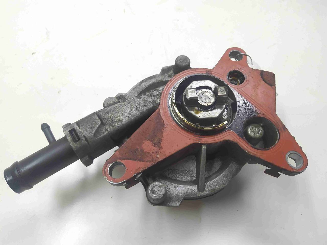 насос вакуумный Renault Master 3 поколение 2013, 2.3 л., DCi, дизель, МКПП, передний привод, 8201163444 - фото №1
