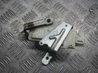 активатор замка багажника Toyota Yaris XP9 2007, 1.3 л., бензин, МКПП, хетчбэк 5 дв.