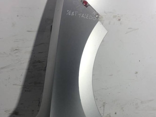 крыло переднее правое SEAT Toledo 4 поколение 2013, 1.6 л., CAYA, дизель, серебро, седан