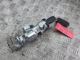 замок зажигания Ford C-Max 1 поколение 2004, 3M513880AD