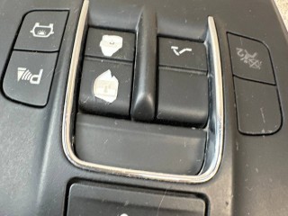 кнопка (выключатель) Maserati Quattroporte 6 поколение [рестайлинг] 2019, 3.0 л., бензин, АКПП, чёрный, седан, задний привод