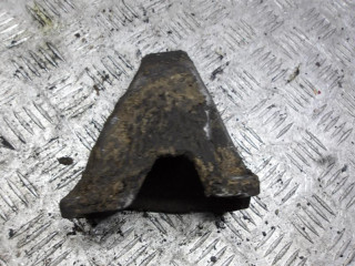 кронштейн КПП Volkswagen Passat B5 1998, 8D0399113AB