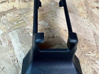 Пластик салазок сидений перед. лев. Toyota, 72158-42020