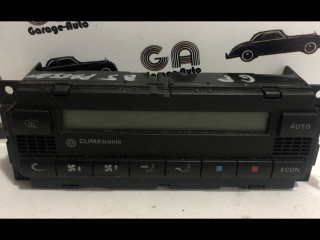 блок управления печки / климат-контроля Volkswagen Passat B5 2001, седан