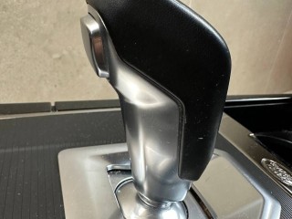 кулиса Land Rover Range Rover Evoque L551 2020, 2.0 л., бензин, АКПП, белый, внедорожник 5 дв., полный привод, правый руль, LR113155