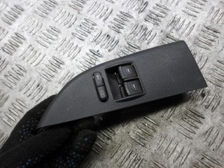 блок управления стеклоподъемниками Skoda Fabia 1 поколение (6Y) [рестайлинг] 2004, 1J3959857A
