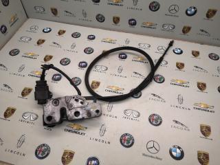 замок капота Porsche Cayenne 958 [рестайлинг] 2016, 3.0 л., дизель, правый руль, 7P5823509