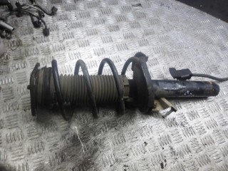 стойка передняя правая Ford Focus 2 поколение 2006, 1.6 л., бензин, МКПП, универсал