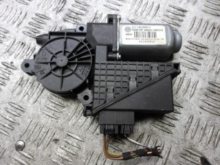 моторчик стеклоподъемника передний левый Skoda Fabia 1 поколение [рестайлинг] 2007, 1.4 л., бензин, МКПП, универсал, 6Y1959801