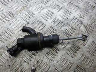 цилиндр сцепления главный Suzuki Swift 3 поколение 2007, 1.3 л., бензин, МКПП, хетчбэк 5 дв., 2381063J02