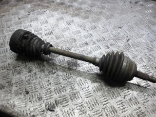 полуось передняя левая (приводной вал, ШРУС) Volkswagen Golf 3 поколение 1994, 1.9 л., дизель