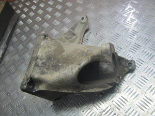 кронштейн (крепление) Volkswagen Sharan 1 поколение 1998, 7M0199207B