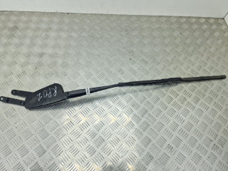 щеткодержатель (поводок стеклоочистителя, дворник) Mercedes-Benz M-Класс W164 2005, 3.0 л., CDi, дизель, АКПП, внедорожник 5 дв., полный привод, A1648240049, A1648200640