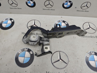 петля капота левая BMW 2 серия Active Tourer F45 2015, 2.0 л., бензин, 7300521