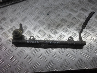 топливная рампа Toyota Corolla 8 поколение (E110) 1999, 1.6 л., бензин, МКПП, хетчбэк 5 дв.