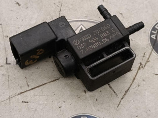 электромагнитный клапан Porsche Macan 1 поколение [рестайлинг] 2020, 3.0 л., бензин, АКПП, 037906283C