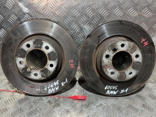 диск тормозной передний BMW X1 E84 2011, 3.0 л., N52 B30 A, бензин, АКПП, внедорожник 5 дв., полный привод