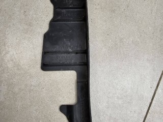 воздуховод (дефлектор) радиатора Fiat 124 Spider 1 поколение 2020, 1.4 л., АКПП, красный, кабриолет, задний привод, N24356321