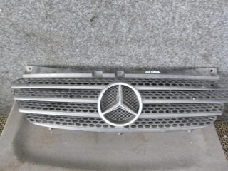решетка радиатора Mercedes-Benz Vito W639 2005, 2.2 л., дизель, МКПП, микроавтобус, A6398800185