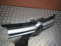решетка радиатора Volkswagen Golf 4 поколение 2003, 1.4 л., бензин, МКПП, хетчбэк 5 дв., 1J0853651H - фото №5