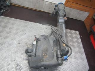 бачок омывателя Mercedes-Benz C-Класс W204/S204 2008, 3.0 л., дизель, АКПП, универсал, A2048600860