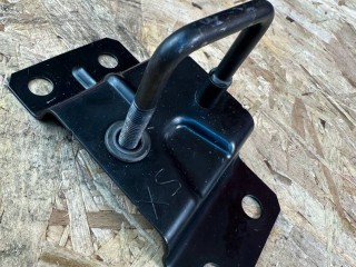 захватный крюк капота Alfa Romeo Stelvio 1 поколение 2018, 2.1 л., дизель, АКПП