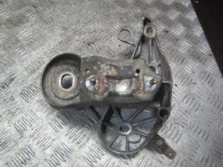 кронштейн двигателя Audi A6 4F/C6 2006, 4F0199352E