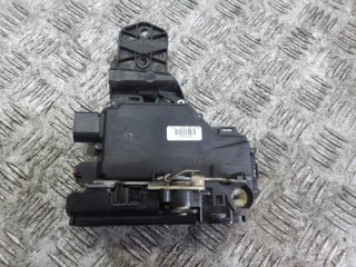 замок двери передней левой Volkswagen Passat B5 1998, 3B1837015Q