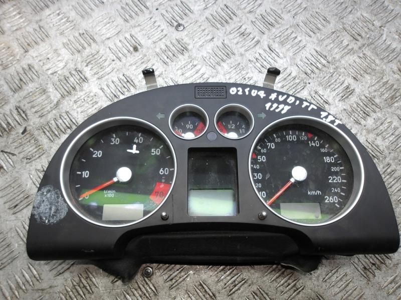 щиток приборов (приборная панель) Audi TT 8N 1998, 1.8 л., бензин, МКПП, купе, 8N1919860C - фото №1