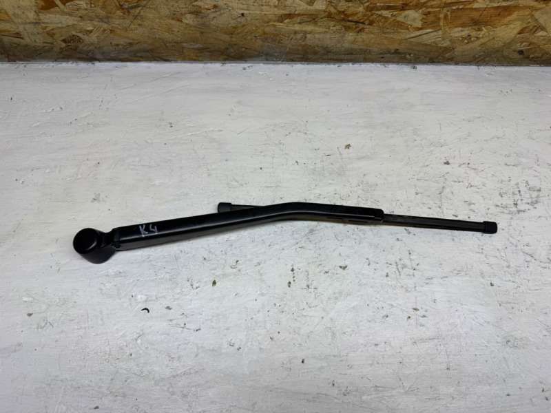 щеткодержатель задний BMW X1 E84 2010, 7138507, 61627138507 - фото №1