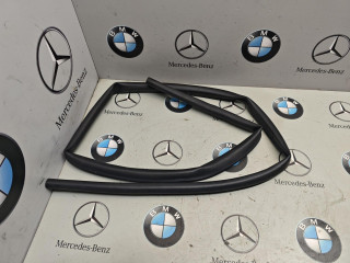 уплотнитель подкапотного пространства BMW XM G09 2024, 4.4 л., бензин, 475, полный привод, 7495997